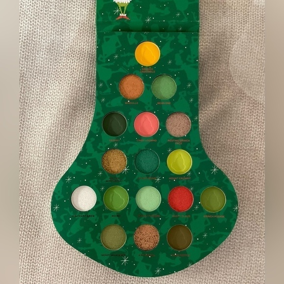 The Grinch x Makeup Revolution The Grinch Eyeshadow Palette - Picture 8 of 11
